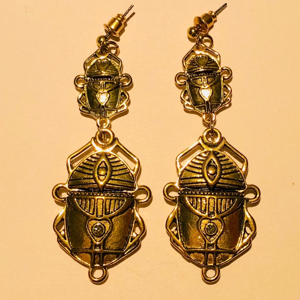 My Heart Skips A Beetle ModCloth Earrings NWOT3/15